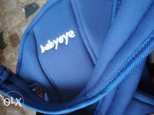 Baby carrier by babyoye. used only once