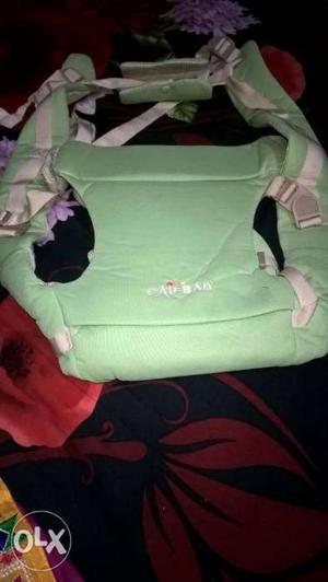 Baby carrier not a single time used new condition