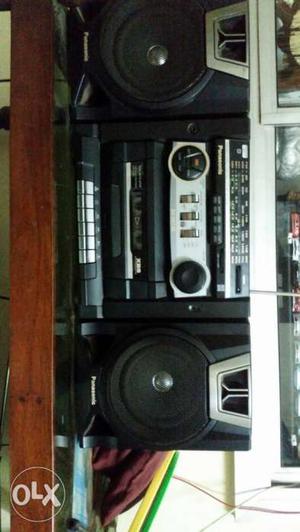 Black And Gray Stereo System
