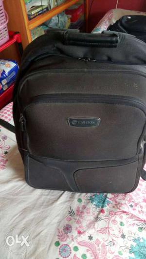 Carlton solid laptop bag pack in a very good