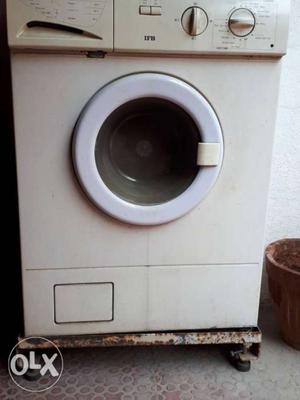 IFB Senorita plus 6 kgs White Front-load washing machine