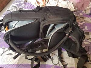 Lowepro camera backpack in mint condition for