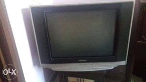 Samsung 32 inch tv in beand new condition. only 2