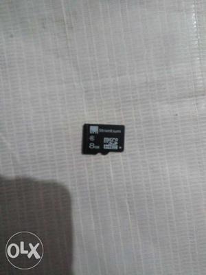 White And Black Micro-SD Card 8 GB
