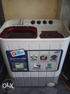 White And Maroon Portable Washer-and-dryer Set