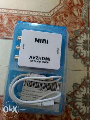 White Mini AV2HDMI Adapter