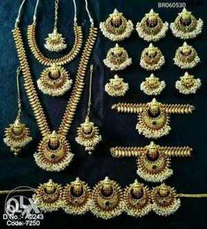 Gold-colored Jewelry Lot