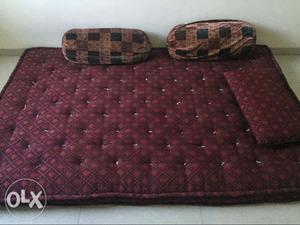 3 months old mattress 4-6.5 of 15 kgs and pillows for