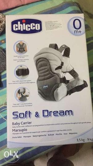 Baby's White And Red Chicco Soft & Dream Baby Carrier Box
