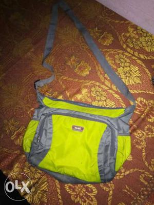 Brand New Styliesh Bag,Green clur,Less Used,New