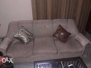 Excellent sofa set for sale at H.No., Sec50,