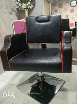 New salon chair price slightly negotiable