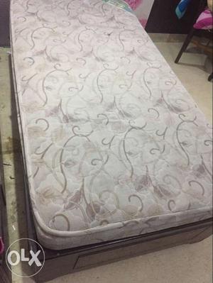 White And Gray Floral Mattress with dewan