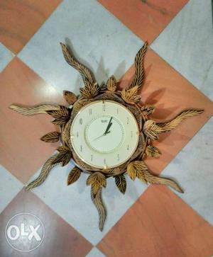 Wooden watch for House decoration