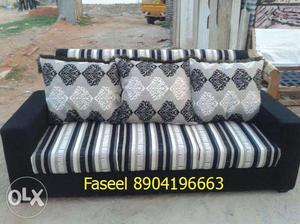Box type sofa set in fabric latest color three one one