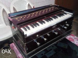 Brand new one sided open harmonium.less used and