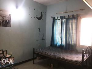 Iron bed price not negotiable
