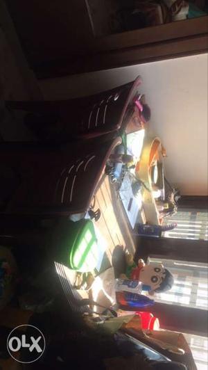 Plastic table and chair in good condition
