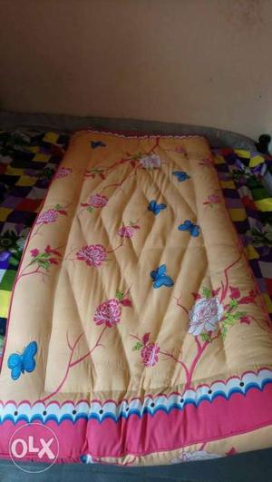 Single bed mattress in branded only 5 months old,