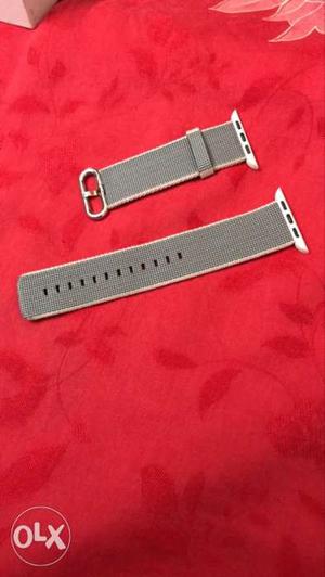 APPLE WATCH 42 mm band white colour