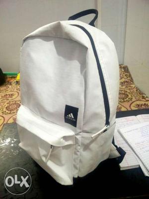 Adidas original bagpack only one and half month
