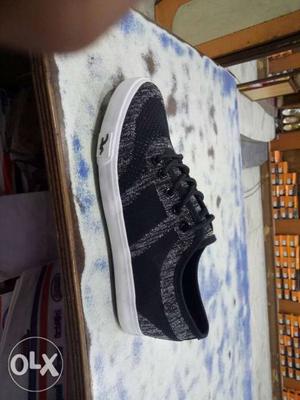 Black And White Hollister Low-top Sneaker
