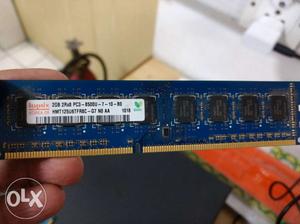 Blue And Black Computer DIMM RAM Stick