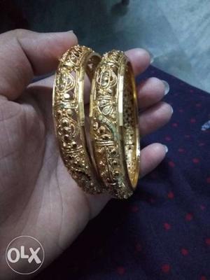 Gold plated jewellery... set of 2