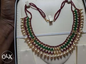 Green And Red Beaded Necklace
