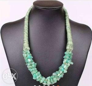 Green And Silver Beaded Necklace