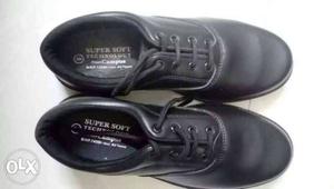 New school shoes for men. size 8