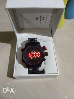 New watch urgently sell
