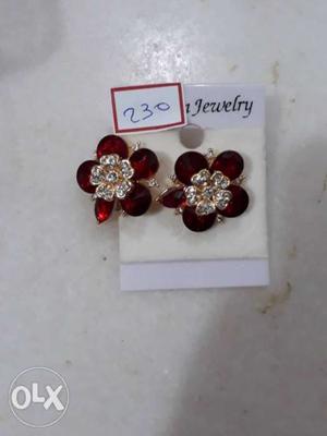 Pair Of Women's Gold-colored Floral Earrings With Red