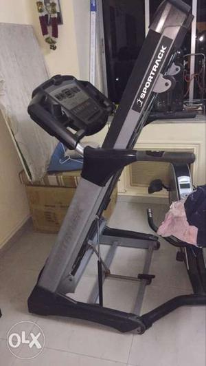 Treadmill in almost brand new condition (Original