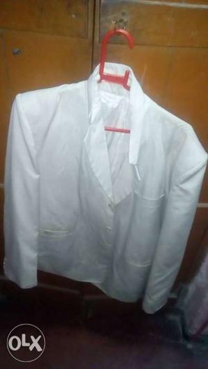 White Notch-lapel Suit Jacket