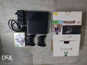 Xbox 360,with box and bill,mint condition.