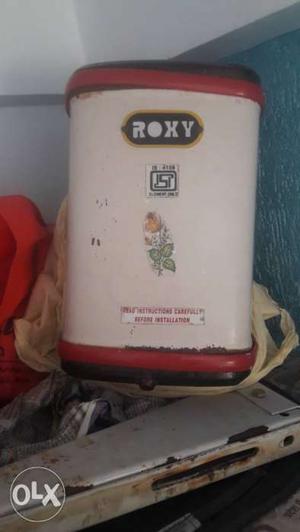 10 litter storege gyser Roxy copper tank.