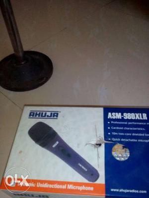 AHUJA microphone with stand
