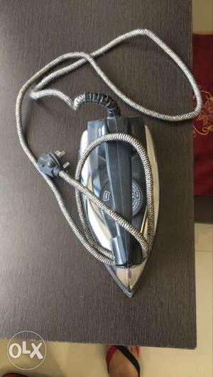 Bajaj iron in very good condition for sale