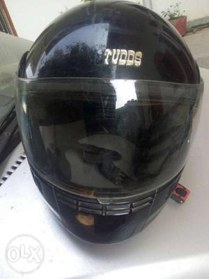 Black helmet...only in 900