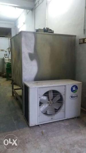 Bulk milk cooler (BMC), litre capacity, full SS,