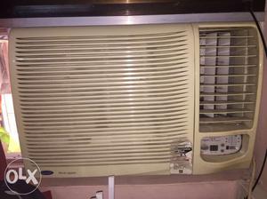 Carrier window ac in working condition- pick up