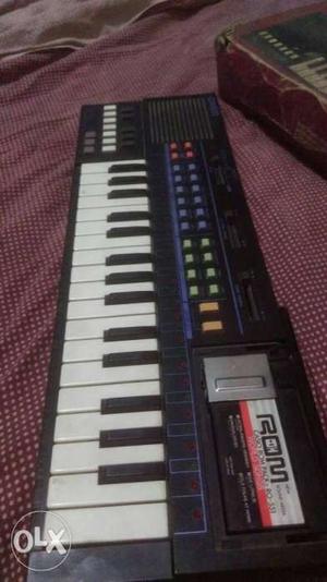 Keyboard casio pt 80. with box brand new