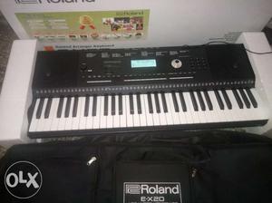 Roland ex 20 keyboard brand new keyboard urgently