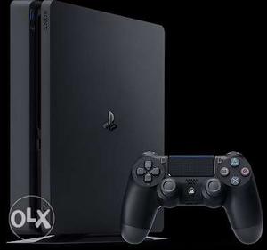 Sony PS4 Console With Controller