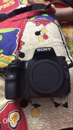 Sony alfha 58m Dslr camera