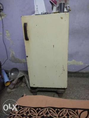 Want to sell fridge in good condition