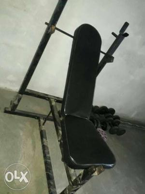 Weight bench as good as new hardly used