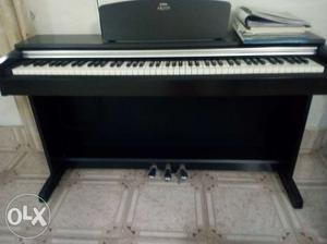 Yamaha digital piano,Arius YDP141, good