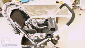 Pram in very good condition hardly used